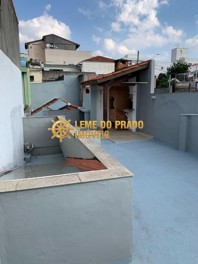 Sobrado para alugar com 2 quartos, 250m² - Foto 1